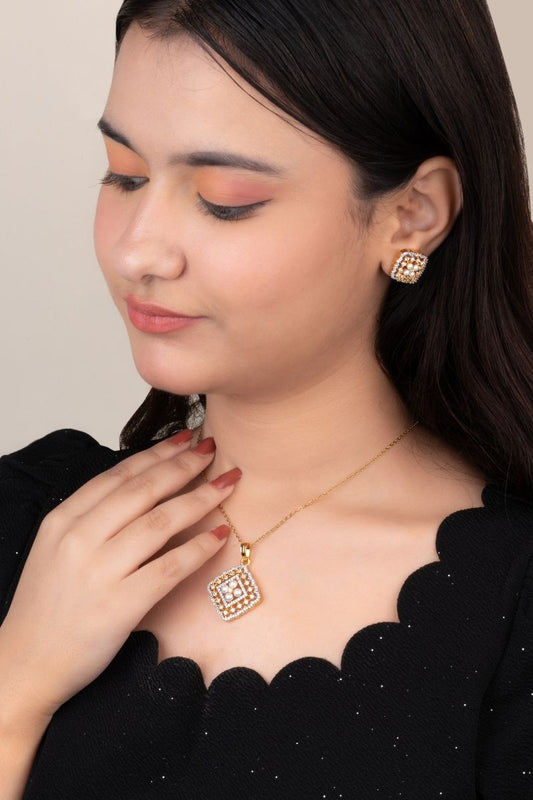 SHYLA GOLDEN PEARL CHARM PENDANT SET (CHAIN NOT INCLUDED)