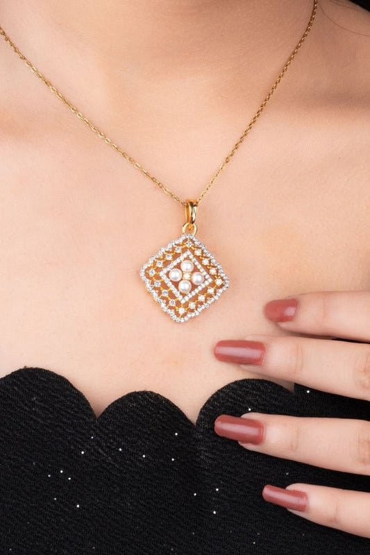 SHYLA GOLDEN PEARL CHARM PENDANT SET (CHAIN NOT INCLUDED)